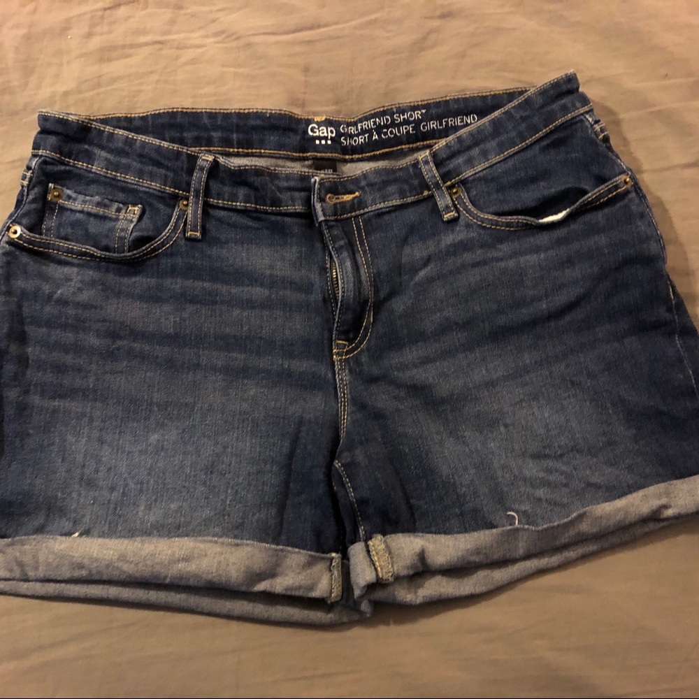 Gap girlfriend shorts dark wash